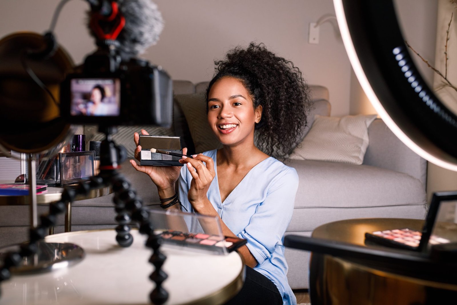 What Is Influencer Marketing? 5 Benefits, Powerful Strategies & Examples